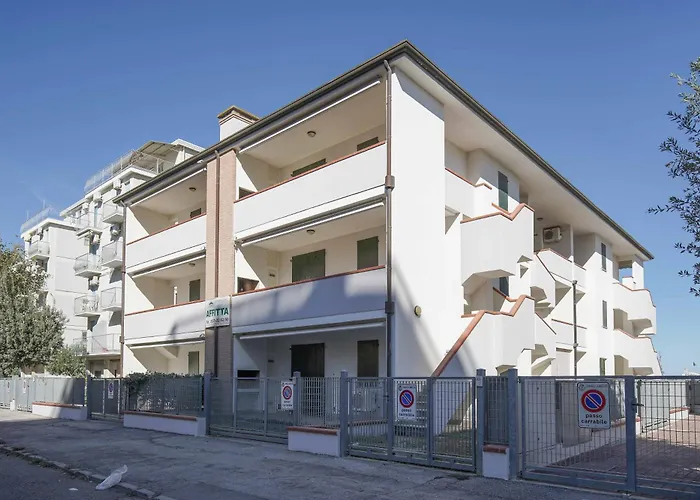 Sul Mare Smith Llido Degli Estensi