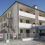 Sul Mare Smith * Llido Degli Estensi