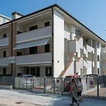 Sul Mare Smith * Llido Degli Estensi