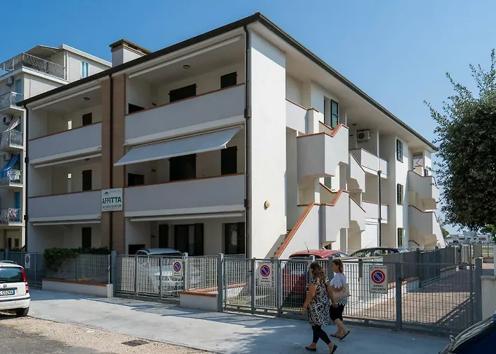 Sul Mare Smith * Llido Degli Estensi